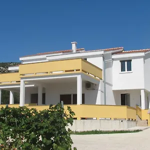 Apartment Pijaza
